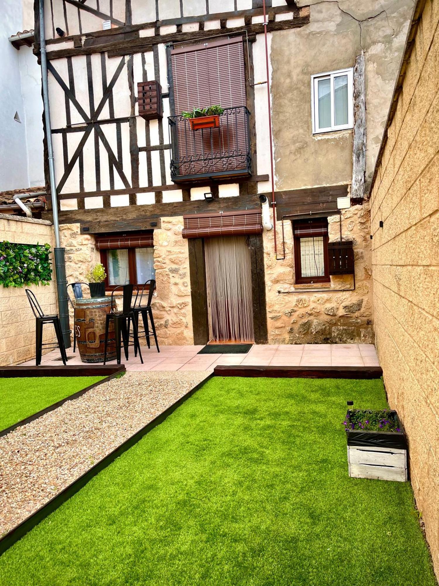 Apartment Mikaela Planta Baja-con Patio El Burgo de Osma-Ciudad de Osma