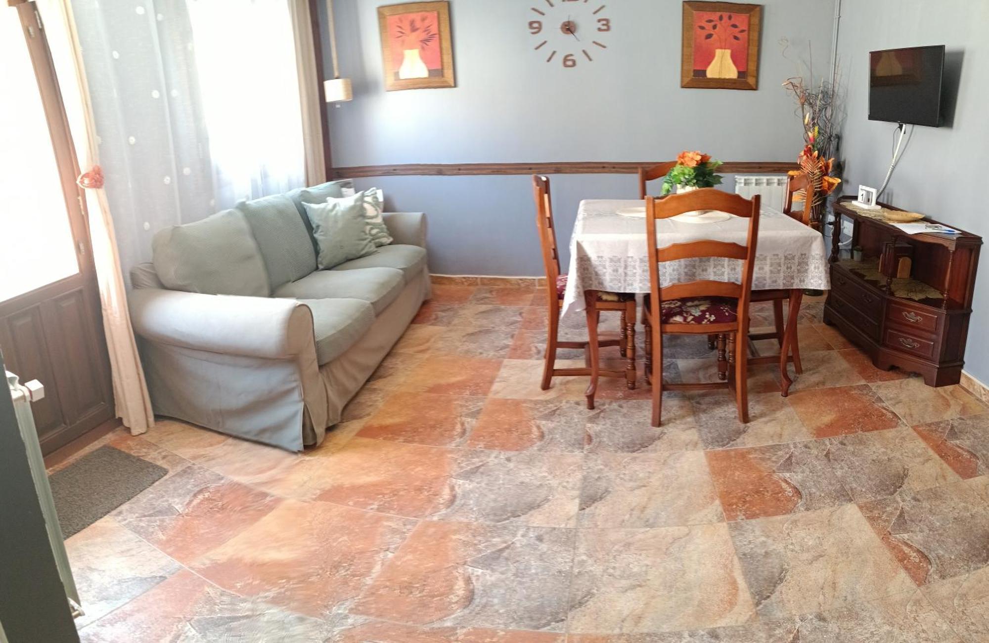 Mikaela Planta Baja-con Patio